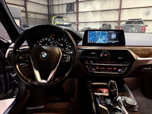 Used 2017 BMW 530i RWD image 29