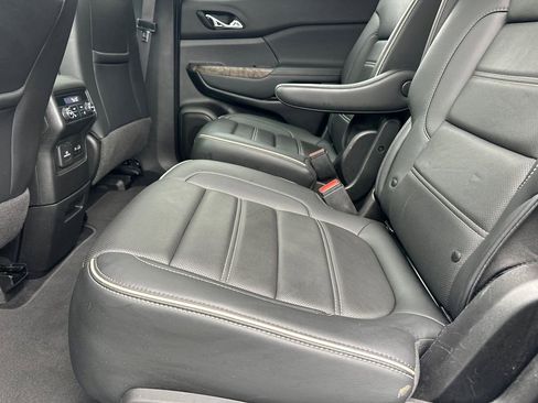 Used 2022 GMC Acadia Denali w/ Denali Ultimate Package image 21