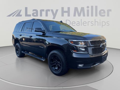 Used 2017 Chevrolet Tahoe LT w/ Luxury Package AWD/4WD image 7