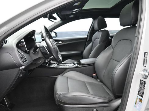 Used 2023 Kia Stinger GT-Line w/ Sun & Sound Package AWD/4WD image 10