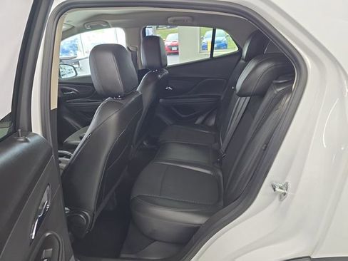 Certified 2022 Buick Encore Preferred w/ Safety Package image 10