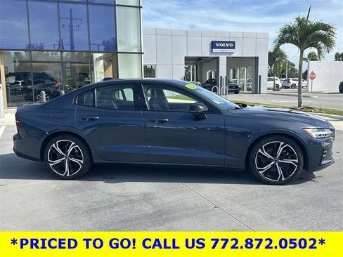 Used 2024 Volvo S60 B5 Core image 5