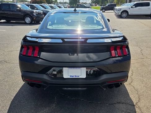New 2026 Ford Mustang GT w/ GT Performance Package RWD image 7