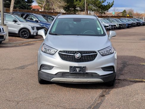 Used 2021 Buick Encore Preferred image 5