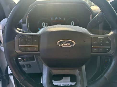 Used 2021 Ford F150 Lariat w/ Max Trailer Tow Package image 17