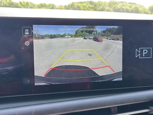 Used 2025 Hyundai Tucson SEL FWD image 12