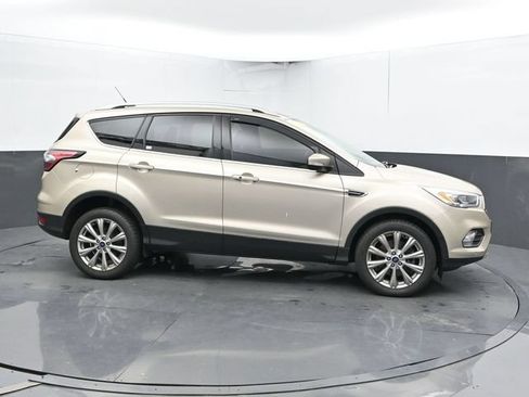 Used 2018 Ford Escape Titanium AWD/4WD image 3
