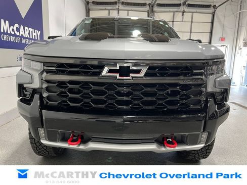Used 2023 Chevrolet Silverado 1500 ZR2 w/ Technology Package AWD/4WD image 11