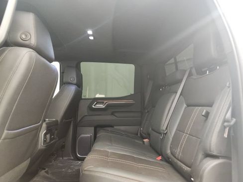 Used 2023 Chevrolet Silverado 1500 High Country w/ High Country Premium Package AWD/4WD image 10