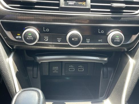 Used 2021 Honda Accord Sport image 28