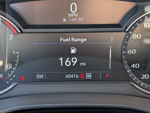 Used 2024 Cadillac XT6 Luxury w/ LPO, Floor Liner Package AWD/4WD image 16