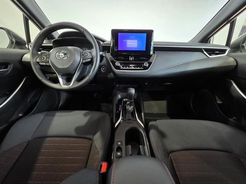 Used 2025 Toyota Corolla SE image 14