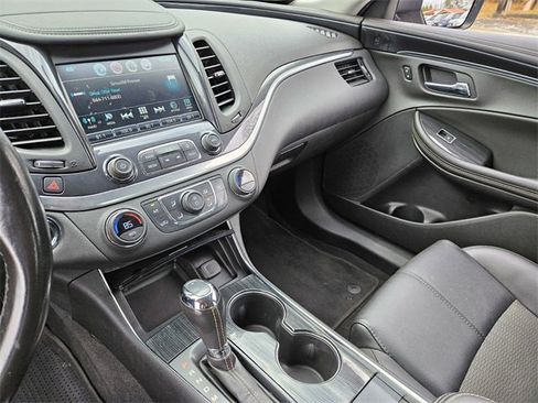 Used 2019 Chevrolet Impala LT image 20