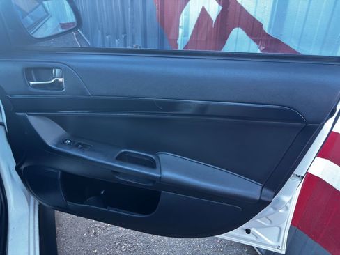 Used 2013 Mitsubishi Lancer Ralliart image 36