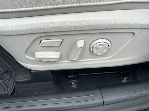 Used 2023 Kia Sorento SX Prestige w/ Panoramic Sunroof Package image 11