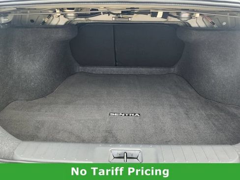 Used 2025 Nissan Sentra SR FWD image 30
