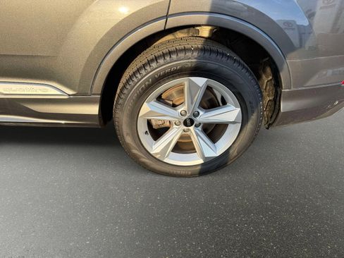 Used 2021 Audi Q7 3.0T Premium w/ Convenience Package image 9