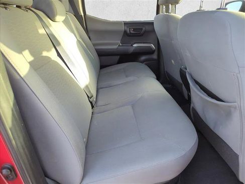 Used 2019 Toyota Tacoma SR5 RWD image 23