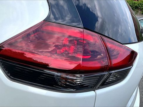 Used 2018 Nissan Rogue SL w/ Premium Package AWD/4WD image 23