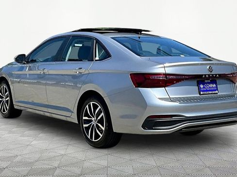 New 2026 Volkswagen Jetta SE FWD image 4