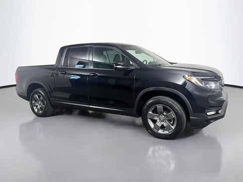 Used 2025 Honda Ridgeline TrailSport image 25