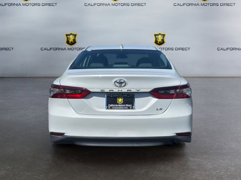 Used 2024 Toyota Camry LE image 4