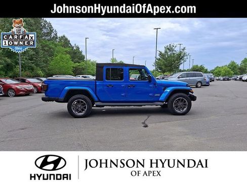 Used 2021 Jeep Gladiator Overland w/ Cold Weather Group AWD/4WD image 29