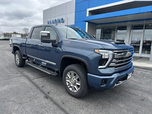 New 2026 Chevrolet Silverado 2500 High Country w/ High Country Premium Package AWD/4WD image 2