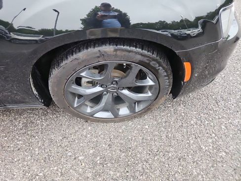 Used 2022 Chrysler 300 S w/ Comfort Group RWD image 10