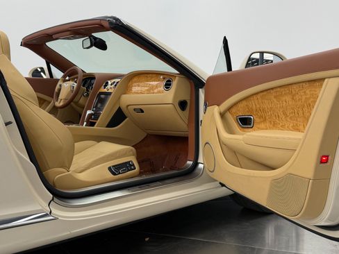 Used 2015 Bentley Continental GT AWD/4WD image 30