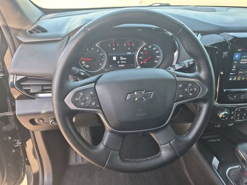 Used 2023 Chevrolet Traverse RS FWD image 14