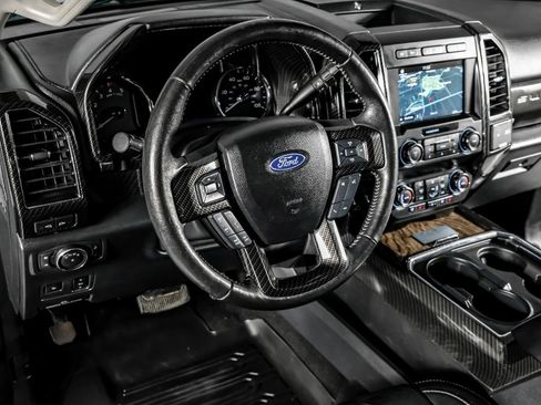 Used 2019 Ford F250 Lariat w/ Lariat Ultimate Package AWD/4WD image 14