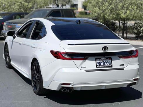 Used 2025 Toyota Camry XSE FWD image 19