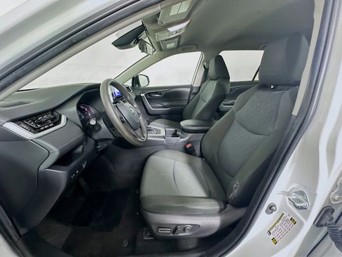 Used 2023 Toyota RAV4 XLE image 13
