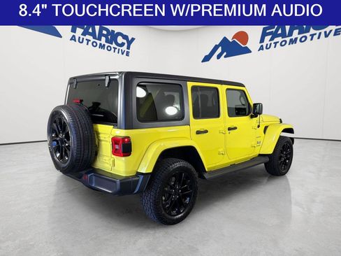 Used 2022 Jeep Wrangler Unlimited Sahara w/ Cold Weather Group AWD/4WD image 5