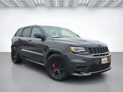Used 2018 Jeep Grand Cherokee SRT image 8