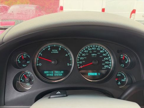 Used 2009 GMC Sierra 3500 SLT w/ SLT Convenience Package AWD/4WD image 25