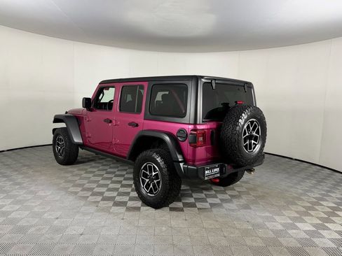 Used 2024 Jeep Wrangler Rubicon image 11