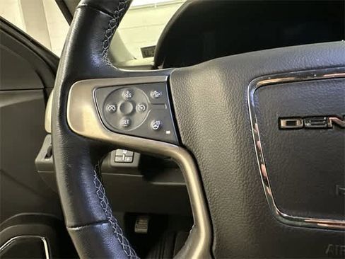 Used 2020 GMC Yukon Denali w/ Open Road Package image 9