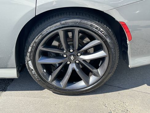 Used 2019 Dodge Charger Scat Pack RWD image 11