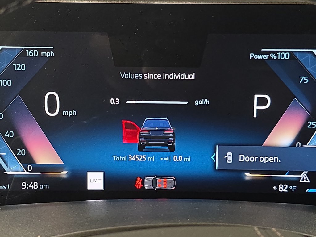 Used 2024 BMW X7 xDrive40i w/ Premium Package AWD/4WD image 22