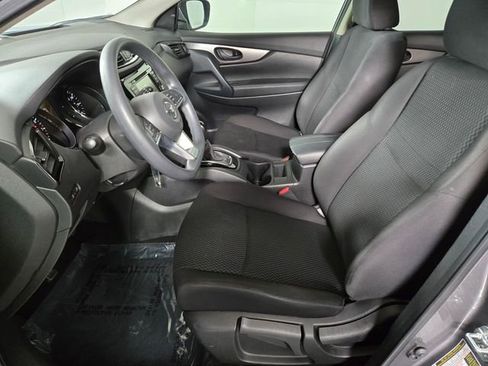 Used 2022 Nissan Rogue Sport S image 13