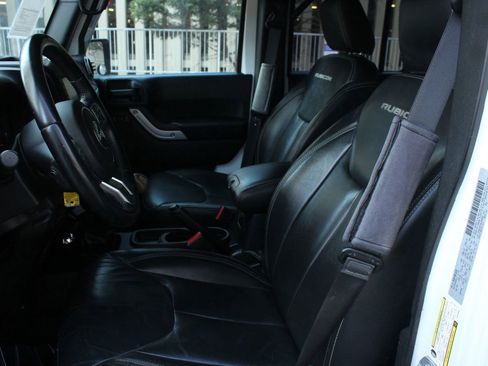 Used 2017 Jeep Wrangler Unlimited Rubicon w/ Dual Top Group AWD/4WD image 15