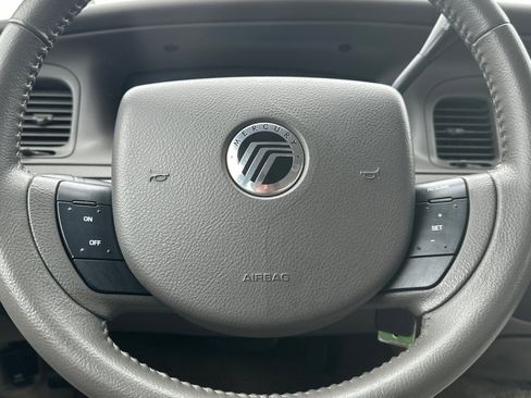 Used 2011 Mercury Grand Marquis LS image 23