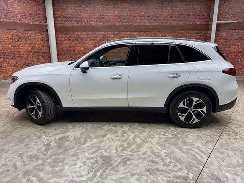 New 2026 Mercedes-Benz GLC 350e GLC 350e image 2