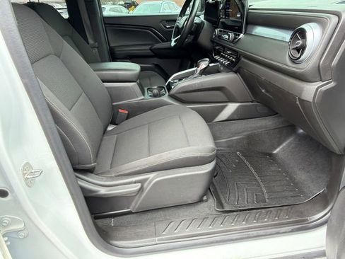 Used 2023 Chevrolet Colorado LT image 13
