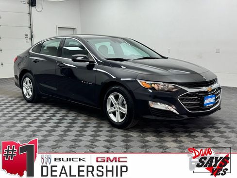 Used 2023 Chevrolet Malibu LT image 1