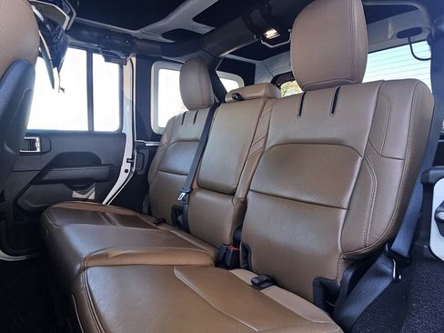 Used 2021 Jeep Wrangler Unlimited Rubicon 4xe w/ Cold Weather Group image 21