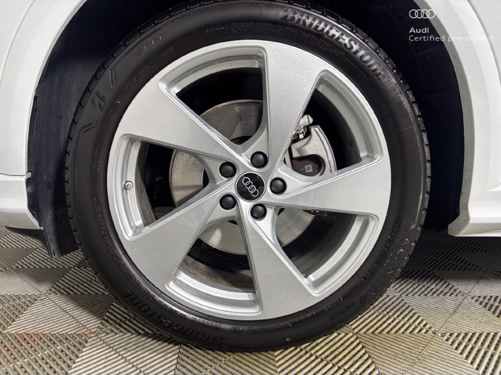 Certified 2025 Audi Q5 Prestige AWD/4WD image 32