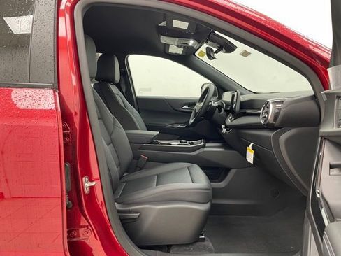 New 2026 Chevrolet Equinox LT w/ Convenience Package II AWD/4WD image 15